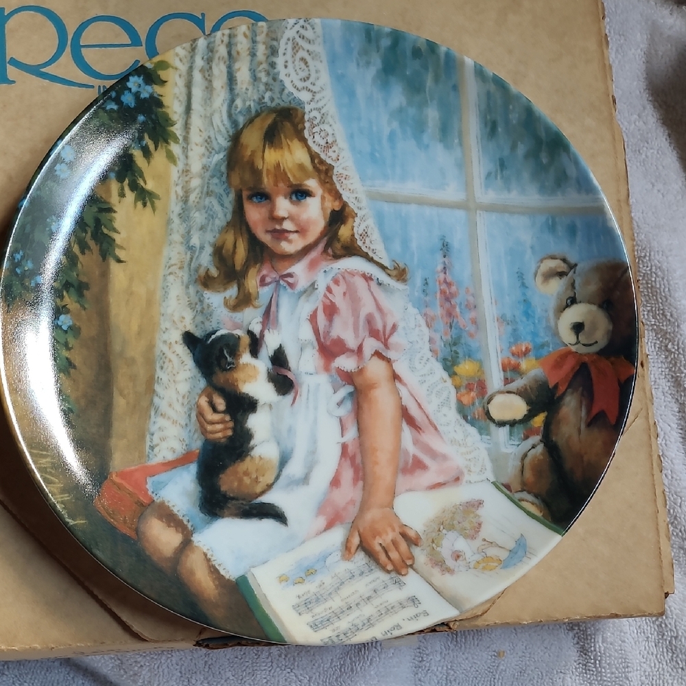 Reco 5th In The Mother Goose Series Decorative Plate  (102)